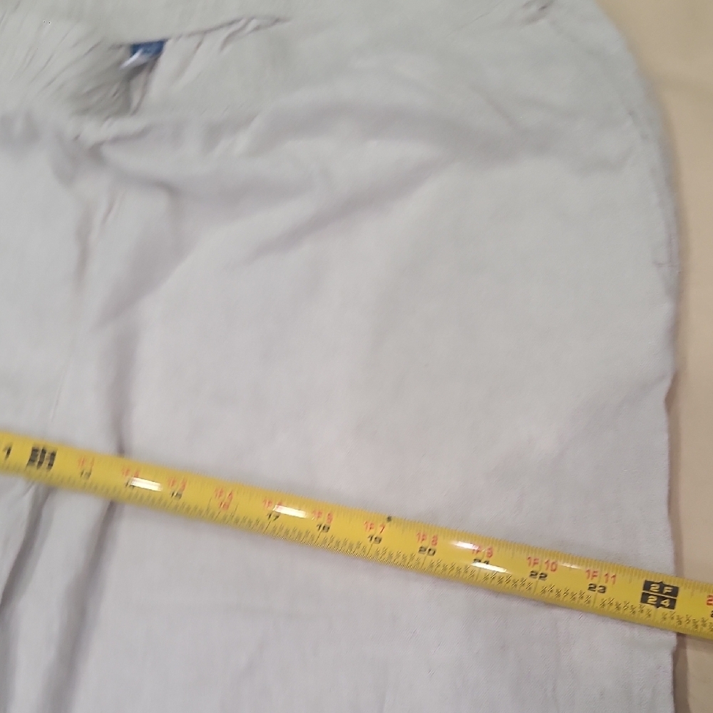Old Navy Women's Tan Cropped Pants - Picture 4 of 11